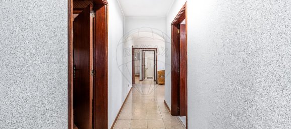 4 bedrooms House in Guilhofrei, Portugal No. 39748 2