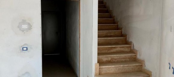 5غرفة فيلا في Santa Maria a Monte, Italy رقم 166554 3