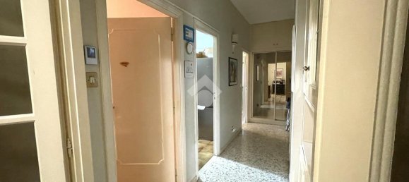 2-salle Appartement à Rome, Italy No. 173286 7