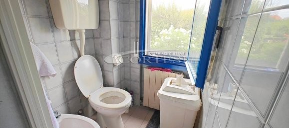 3-salle Appartement à Fano, Italy No. 291194 14