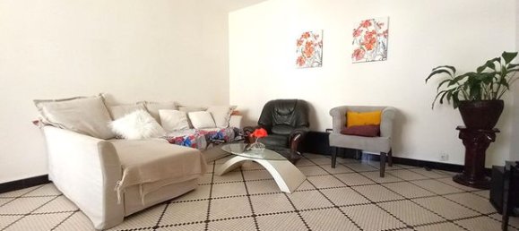 4 bedrooms House in Lesparre-Medoc, France No. 276498 2