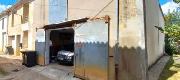 4 bedrooms House in Lesparre-Medoc, France No. 276498 14