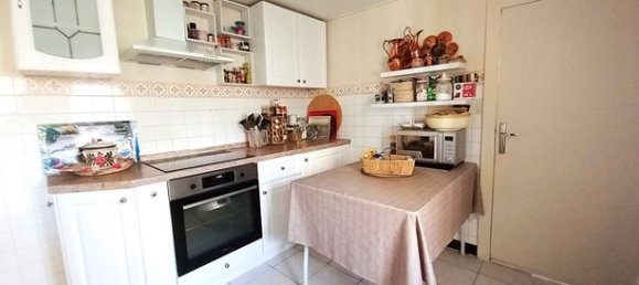 4 bedrooms House in Lesparre-Medoc, France No. 276498 9