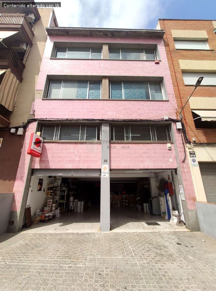 1000m² Building in Mataro, Spain No. 204148