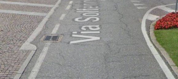 375m² Office in Rovato, Italy No. 370583 9