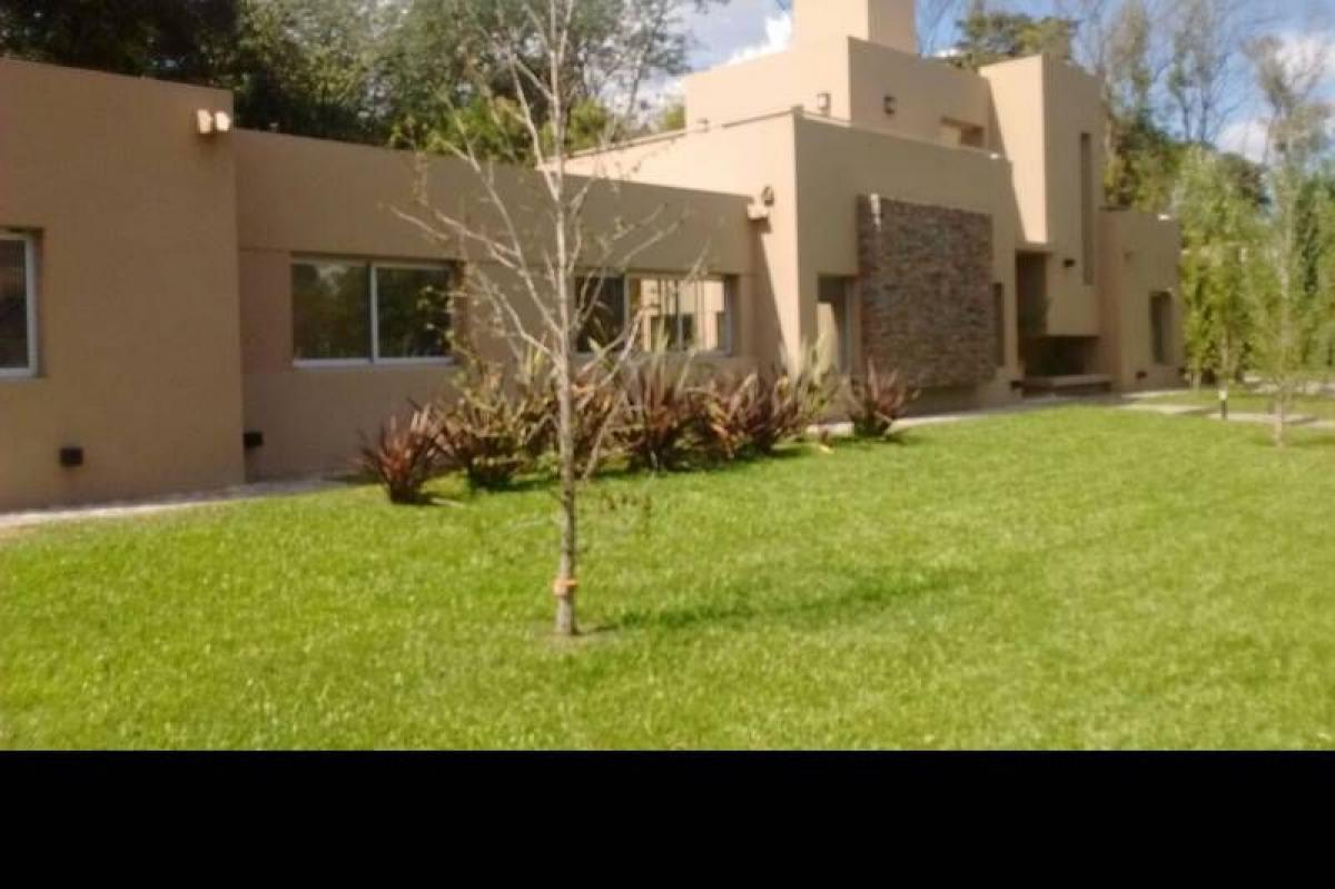 Granja en Ituzaingó, Argentina No. 42016