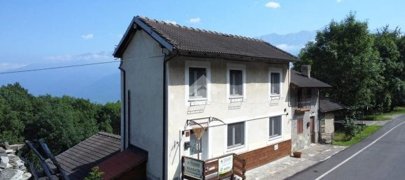 Дом с 6 комнатами в Венаус, Италия № 71585 2