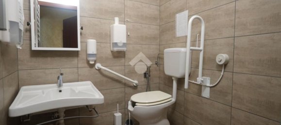 Дом с 6 комнатами в Венаус, Италия № 71585 8