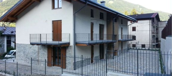 Apartamento de 3 habitaciónes en Entracque, Italy No. 225532 3