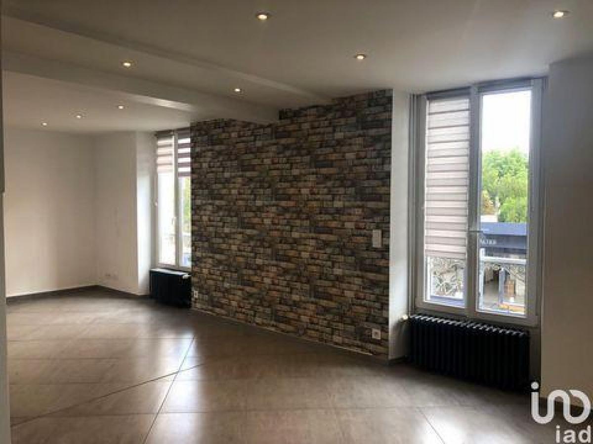 2 bedrooms Condo in Orsay, France No. 14124