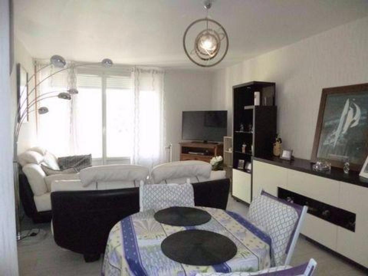 Квартира с 2 спальнями в Реймс, Франция № 33748