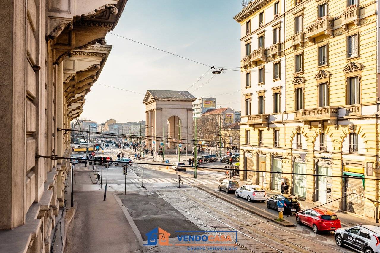 5-Zimmer Büro in Milan, Italy, Nr. 250682