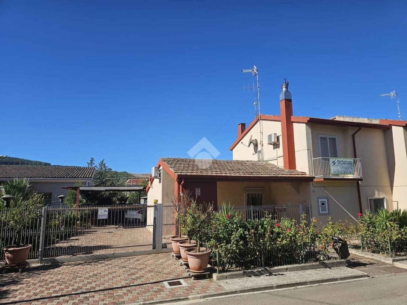 5 bedrooms Villa in Matera, Italy No. 380396