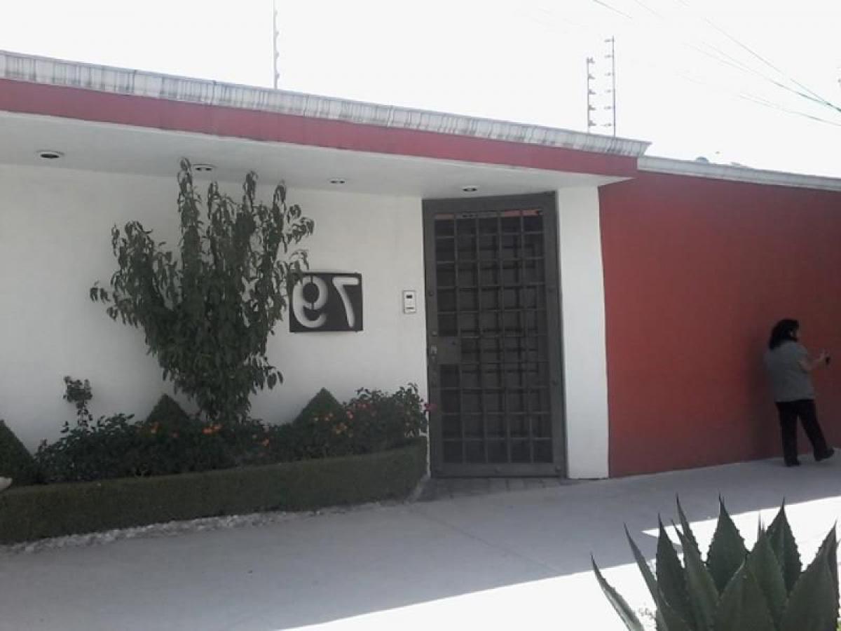 Casa de 3 dormitorios en Naucalpan de Juárez, Mexico No. 228215