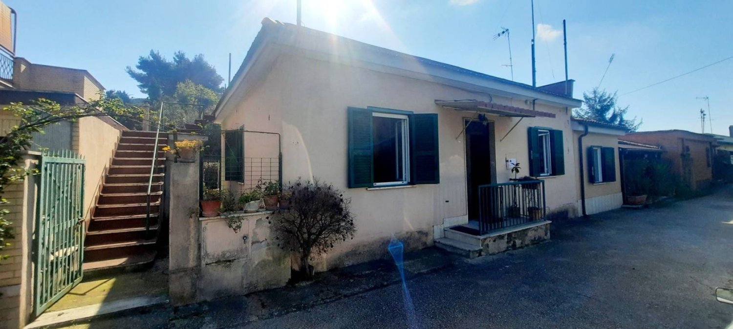 2 Schlafzimmer Wohnung in Rome, Italy, Nr. 216191