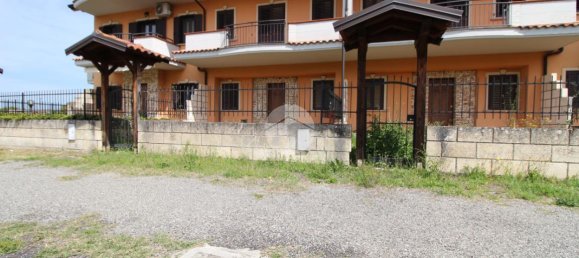 Дом с 5 комнатами в Монтальто Уффуго, Италия № 18127 6