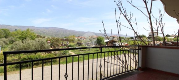 Дом с 5 комнатами в Монтальто Уффуго, Италия № 18127 17