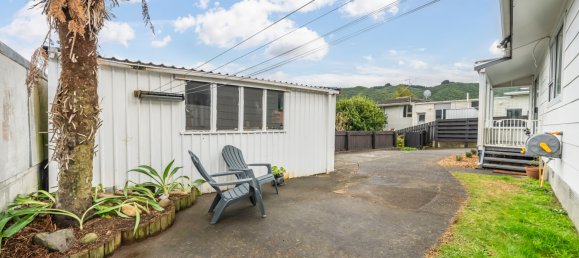 3 bedrooms House in Brown Owl, New Zealand No. 26 17