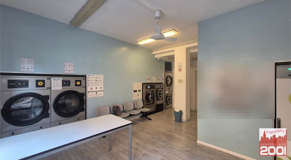 2-Zimmer Gewerbliche Immobilie in Rovellasca, Italy, Nr. 374172