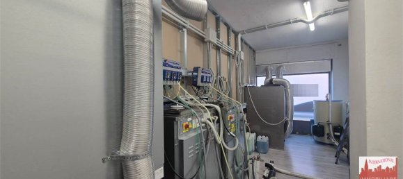 2-Zimmer Gewerbliche Immobilie in Rovellasca, Italy, Nr. 374172 11