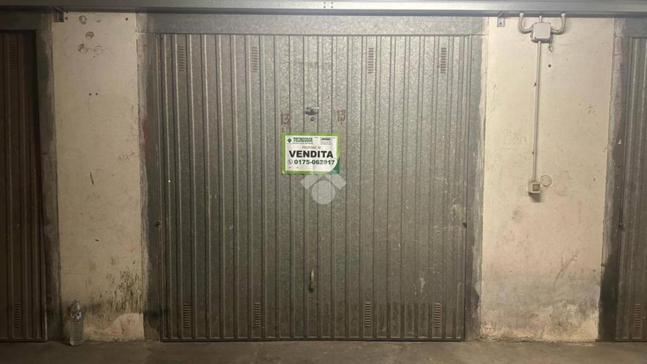 1 room Garage in Verzuolo, Italy No. 18087