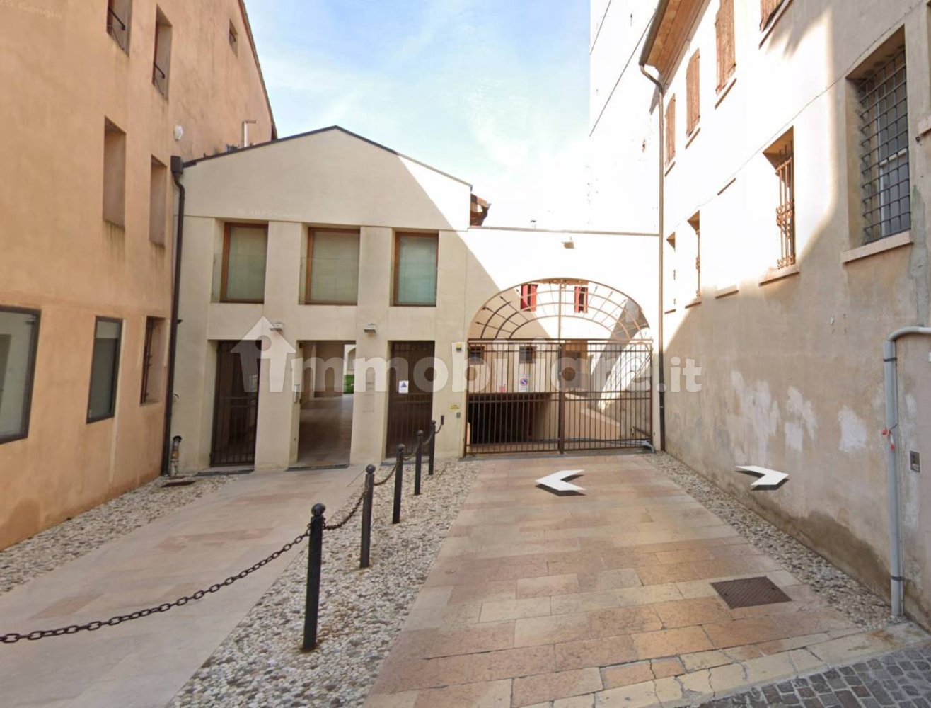 Parkplatz in Bassano del Grappa, Italy 12m², Nr. 293610