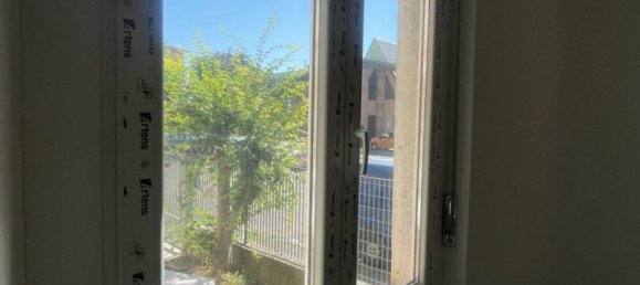 Apartamento de 4 dormitorios en Moncalieri, Italy No. 314086 42