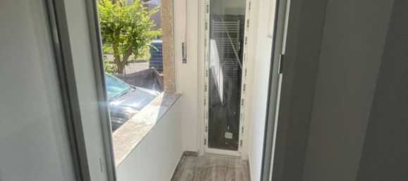 Apartamento de 4 dormitorios en Moncalieri, Italy No. 314086 19