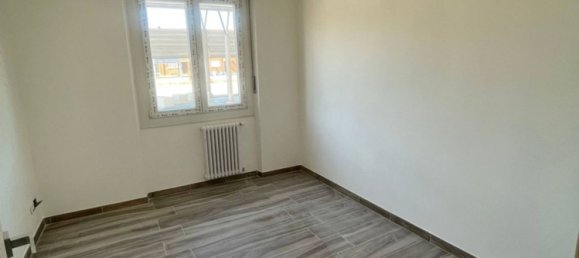 Apartamento de 4 dormitorios en Moncalieri, Italy No. 314086 40