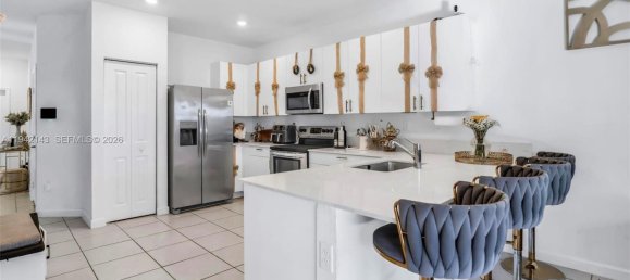 4 dormitorios dúplex en venta en Miami, Miami-Dade, Florida, USA № 615159 24
