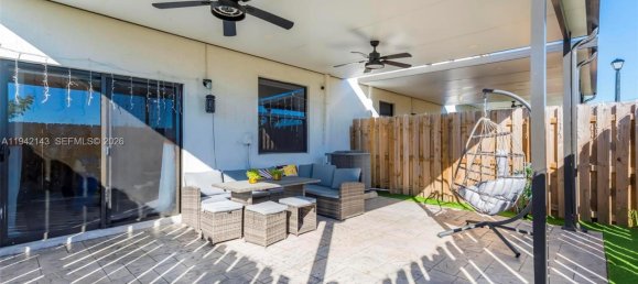 4 dormitorios dúplex en venta en Miami, Miami-Dade, Florida, USA № 615159 2