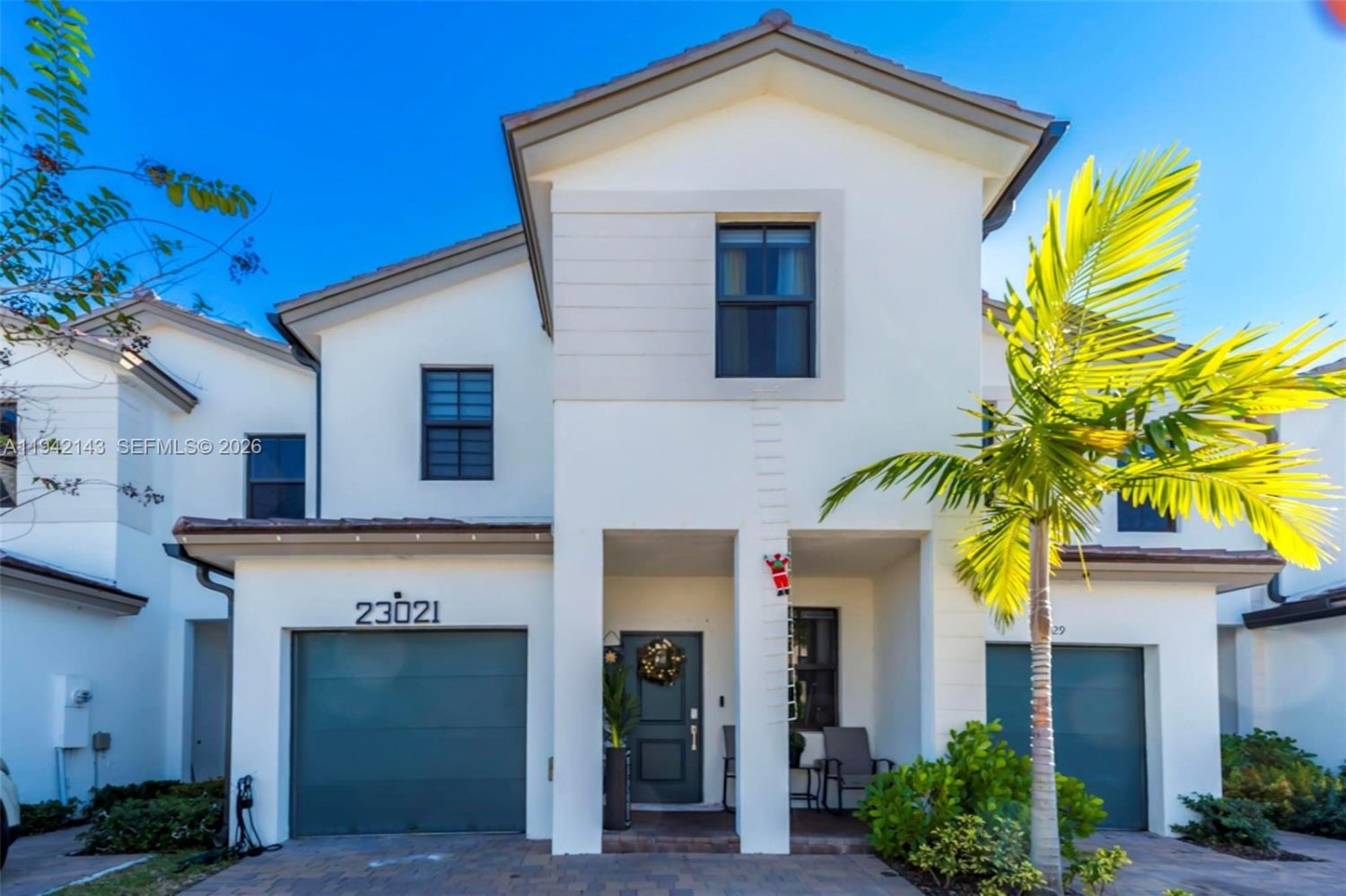 4 dormitorios dúplex en venta en Miami, Miami-Dade, Florida, USA № 615159