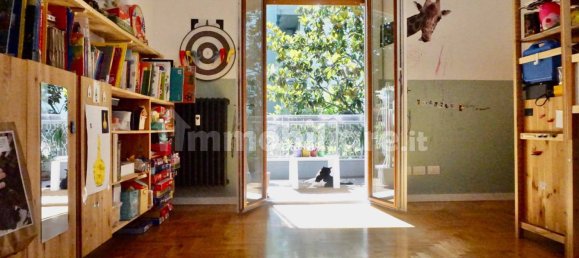 3 bedrooms Apartment in Parma, Italy No. 293384 4