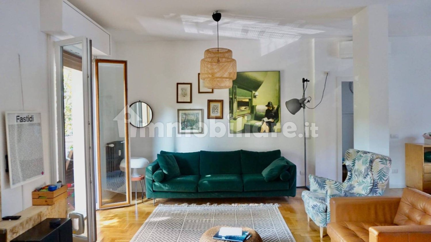3 bedrooms Apartment in Parma, Italy No. 293384