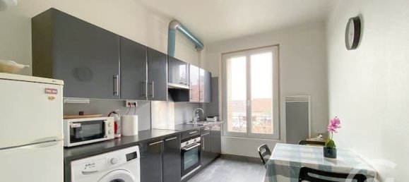 1 bedroom Apartment in Fontenay-sous-Bois, France No. 279843 2