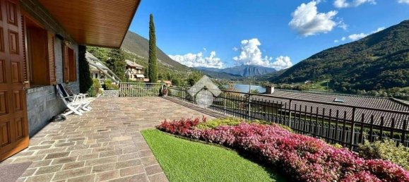 6 bedrooms Villa in Ranzanico, Italy No. 195905 33