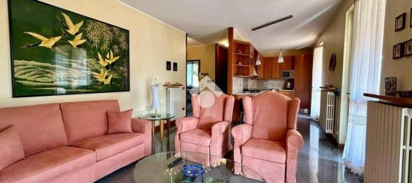 6 bedrooms Villa in Ranzanico, Italy No. 195905 8