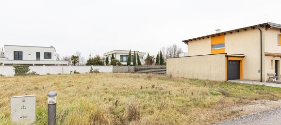 Grundstück in Neusiedl am See, Austria 405m², Nr. 71627 3