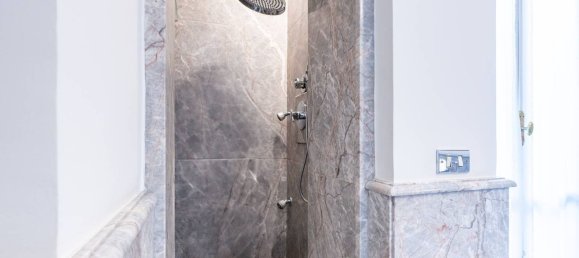 6 rooms Apartment in Turin, Italy No. 120219 16