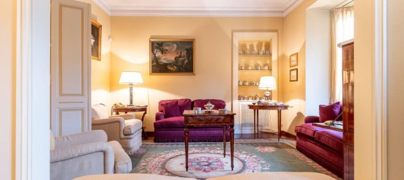 6 rooms Apartment in Turin, Italy No. 120219 5