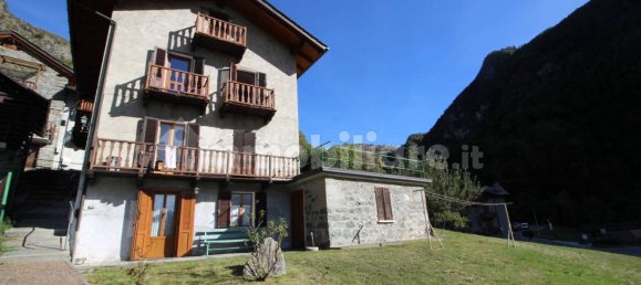 4 غرف نوم فيلا في Antey Saint Andre, Italy رقم 142385 2