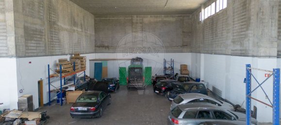 2495m² Warehouse in Cascais, Portugal No. 60919 2
