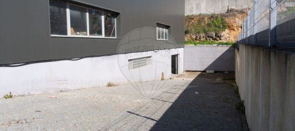 2495m² Warehouse in Cascais, Portugal No. 60919 10