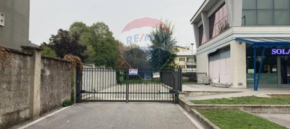 Garaje de 1 habitación en Cernusco sul Naviglio, Italy No. 28812 2