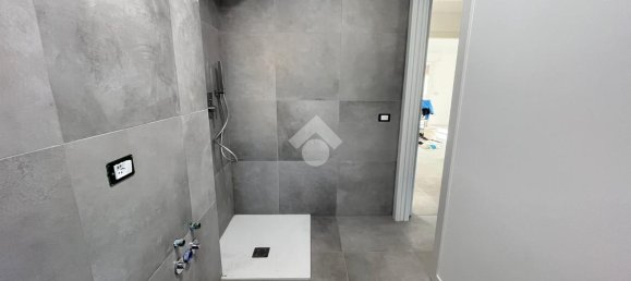 4 rooms Apartment in Bergamo, Italy No. 4683 18