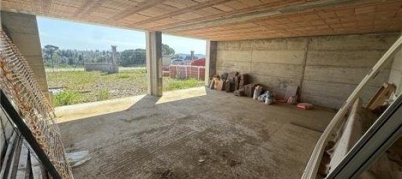 4 rooms House in Lastra a Signa, Italy No. 32601 17