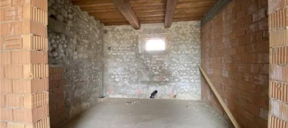 4 rooms House in Lastra a Signa, Italy No. 32601 5