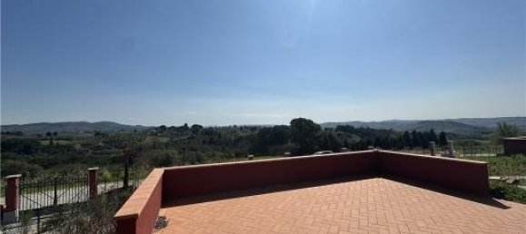 4 rooms House in Lastra a Signa, Italy No. 32601 3