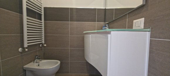 2 bedrooms Apartment in Milan, Italy No. 364961 12