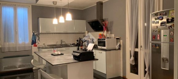 3 bedrooms Villa in Gonzaga, Italy No. 362854 4